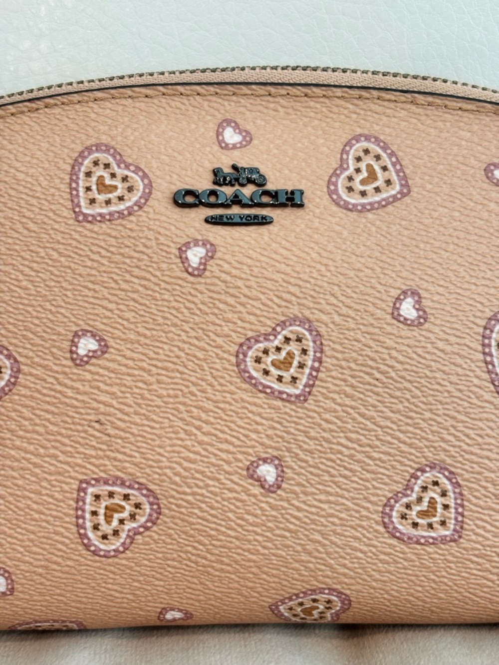 COACH Cosmetic Case 17 with Western Heart Print - Picture 2 of 13